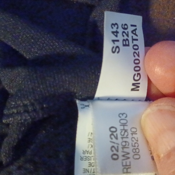 REEBOK, NWT MENS TRAINING SHORTS, RELAXED FIT TO MOVE, SIZE LARGE. - Picture 8 of 8